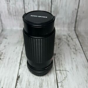 Toyo Optics Auto Macro Zoom Lens 1:45  75-200mm  No. K8645883